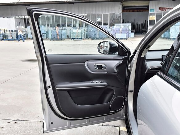 2026 Changan Qiyuan Q05 51.9 kWh II, белый, 1895000 рублей - вид 11