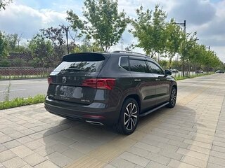 2023 Volkswagen Tharu I, чёрный, 1850098 рублей, вид 3