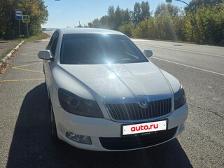 2012 Skoda Octavia II (A5) Рестайлинг, белый, 900000 рублей, вид 2