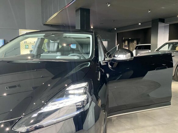 2026 GAC Hyptec HT, чёрный - вид 4
