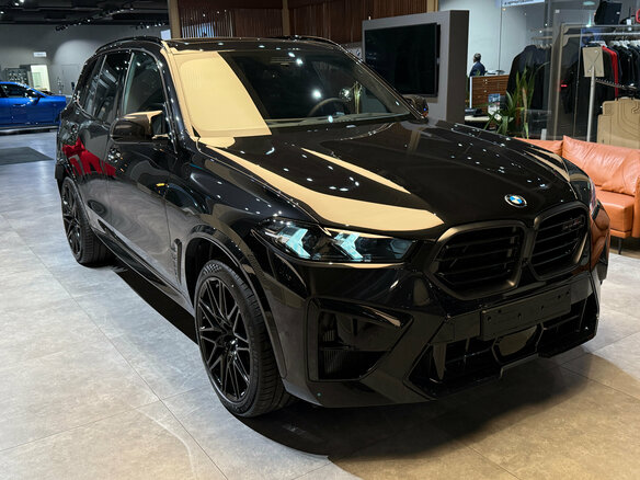 2026 BMW X5 M Competition III (F95) Рестайлинг, чёрный, 23390000 рублей - вид 1