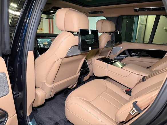 2026 Land Rover Range Rover P400 MHEV Long V, синий, 24290000 рублей - вид 13