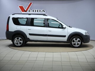 2015 Lada (ВАЗ) Largus Cross I, белый, 690000 рублей, вид 4