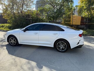 2020 Kia K5 III, белый, 2700000 рублей, вид 4