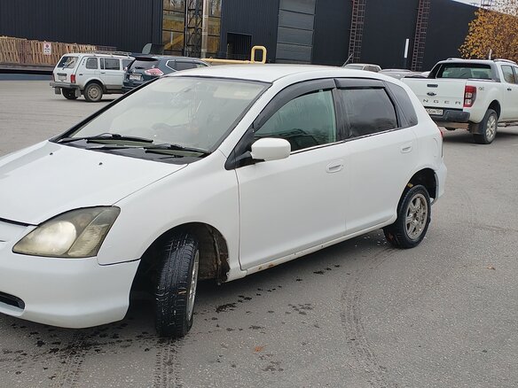 2001 Honda Civic VII, белый, 290000 рублей