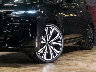 2026 BMW X7 40i I (G07) Рестайлинг, чёрный, 18990000 рублей, вид 5