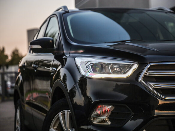 2019 Ford Kuga II Рестайлинг, чёрный, 1759046 рублей - вид 1
