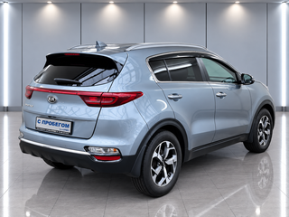 2019 Kia Sportage IV Рестайлинг, серебристый, 1737000 рублей, вид 4