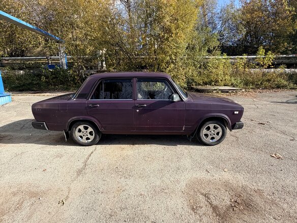2004 Lada (ВАЗ) 2107, фиолетовый, 150000 рублей - вид 3