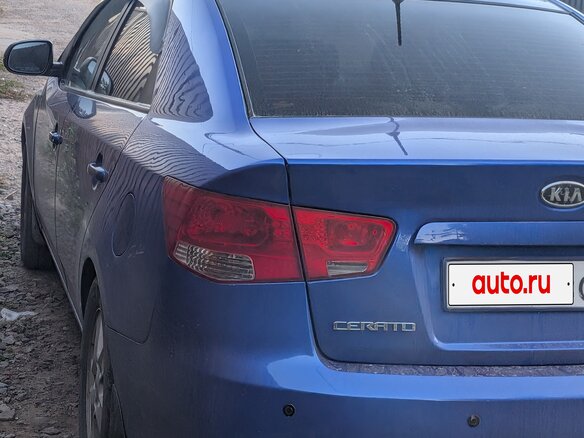 2011 Kia Cerato 5-speed II, голубой, 600000 рублей - вид 3