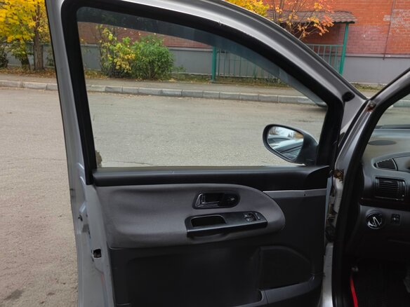 2005 Ford Galaxy I Рестайлинг, серебристый, 415000 рублей - вид 26