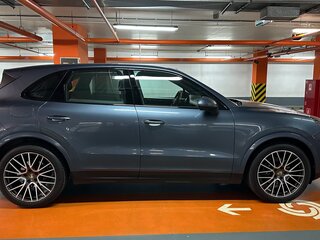 2018 Porsche Cayenne III, голубой, 5150000 рублей, вид 4