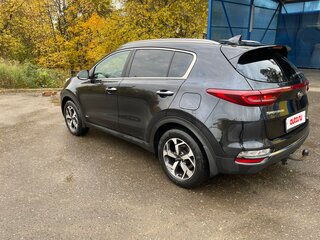 2021 Kia Sportage IV Рестайлинг, чёрный, 2200000 рублей, вид 4