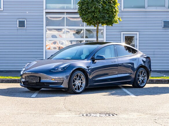 2023 Tesla Model 3 I Рестайлинг, серый, 3295000 рублей