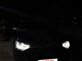 2012 Mitsubishi Outlander III, чёрный, 750000 рублей, вид 2