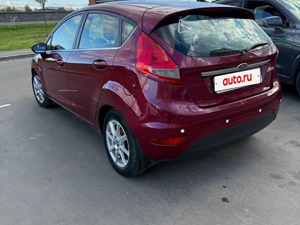 2012 Ford Fiesta Mk6, пурпурный, 480000 рублей - вид 5