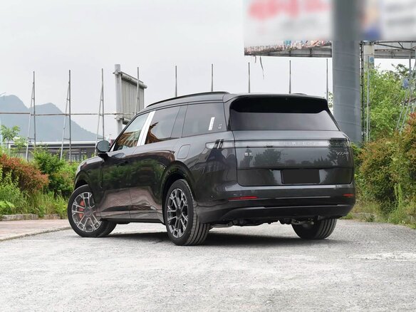 2026 Lynk & Co 900, серый, 7300000 рублей - вид 3