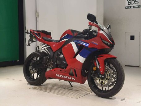2022 Honda CBR 600RR, красный, 1157000 рублей, вид 3