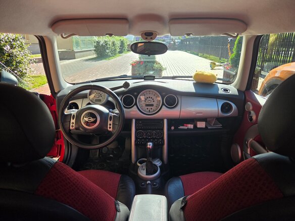2002 Mini Hatch One I (R50), красный, 550000 рублей - вид 9