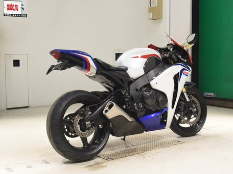 2009 Honda CBR 1000 RR/RA Fireblade, белый, 800000 рублей, вид 4