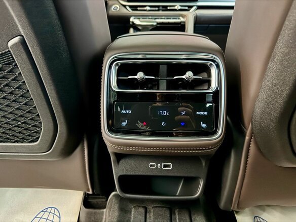 2026 Geely Monjaro I Рестайлинг 2 (China Market), серебристый, 4250000 рублей - вид 34