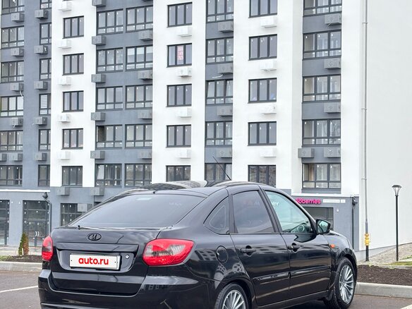 2015 Lada (ВАЗ) Granta I, чёрный, 480000 рублей - вид 4