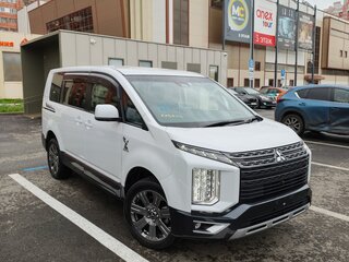 2023 Mitsubishi Delica D:5 I Рестайлинг, серебристый, 3470000 рублей, вид 1