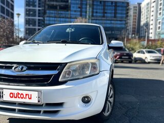 2012 Lada (ВАЗ) Granta I, белый, 265000 рублей, вид 2