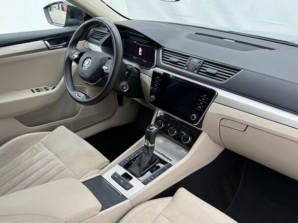 2020 Skoda Superb III Рестайлинг, серый, 2399000 рублей - вид 9