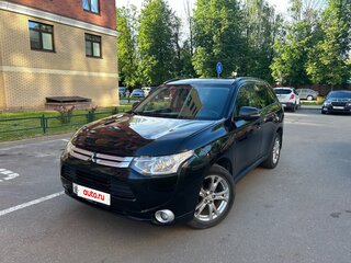 2013 Mitsubishi Outlander III, чёрный, 1330000 рублей, вид 1