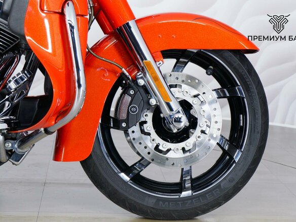 2010 Harley-Davidson CVO Street Glide, красный, 1290000 рублей - вид 10