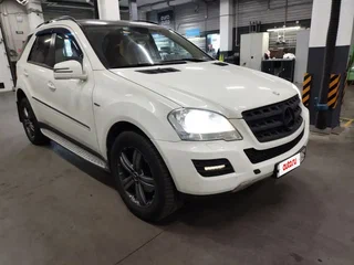2011 Mercedes-Benz M-Класс 300 II (W164) Рестайлинг, белый, 2000000 рублей, вид 2