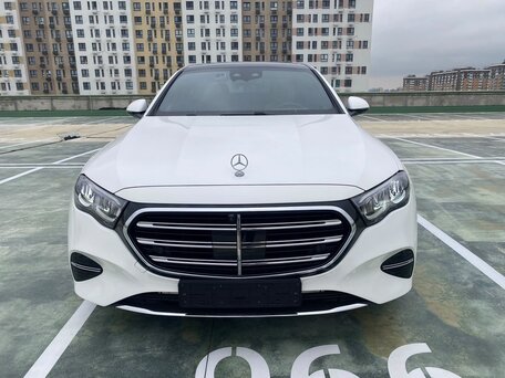 2025 Mercedes-Benz E-Класс 220 d VI (W214, S214), белый, 7560000 рублей, вид 2