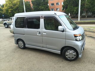 2013 Daihatsu Atrai V Рестайлинг, серебристый, 645000 рублей, вид 2