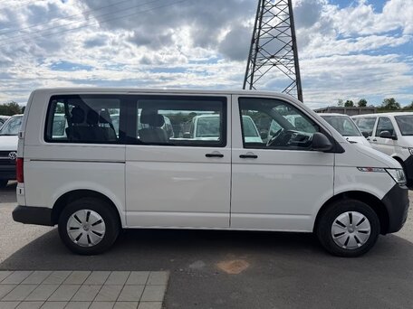 2022 Volkswagen Caravelle T6 Рестайлинг, белый, 2930000 рублей, вид 5