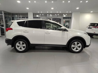 2013 Toyota RAV4 IV (XA40), белый, 1595000 рублей, вид 4
