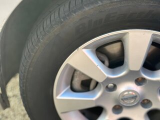 2011 Nissan Tiida I Рестайлинг, серебристый, 815000 рублей, вид 3