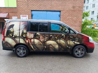2002 Nissan Serena II (C24), серебристый, 1500000 рублей, вид 2