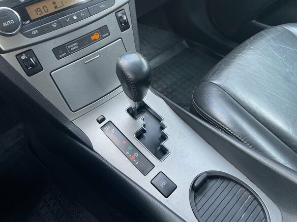 2010 Toyota Avensis III, серебристый, 755000 рублей - вид 23