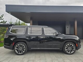 2022 Jeep Wagoneer Grand WS, чёрный, 7800000 рублей, вид 2