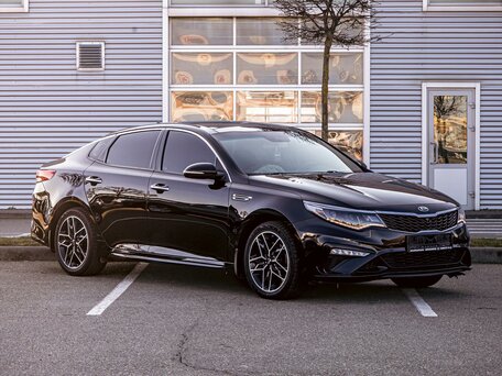 2019 Kia Optima IV Рестайлинг, чёрный, 1865000 рублей, вид 3