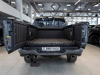 2026 Ram 1500 Crew Cab V Рестайлинг, серый, 11412311 рублей, вид 2