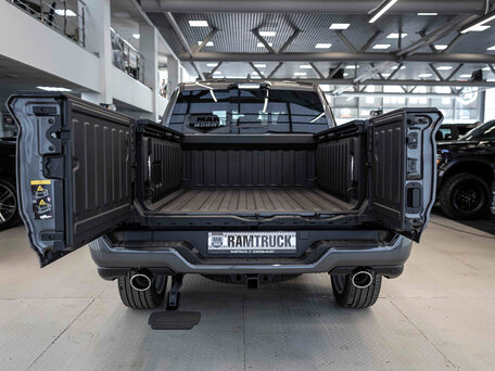 2026 Ram 1500 Crew Cab V Рестайлинг, серый, 10984701 рублей, вид 2