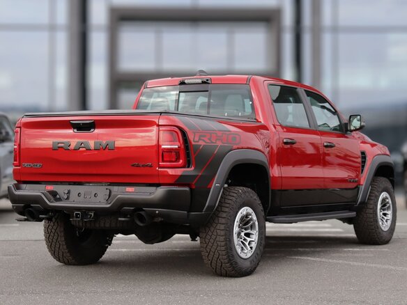 2026 Ram 1500 RHO V Рестайлинг, красный, 13490000 рублей - вид 1