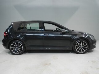 2014 Volkswagen Golf VII, чёрный, 1400000 рублей, вид 4