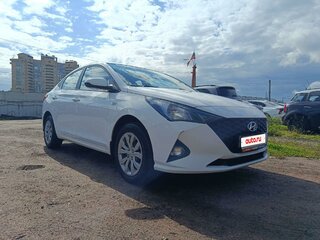 2021 Hyundai Solaris II Рестайлинг, белый, 1370000 рублей, вид 2