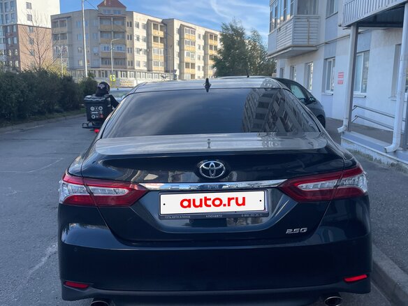 2023 Toyota Camry VIII (XV70) Рестайлинг, чёрный, 3250000 рублей - вид 2