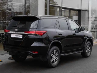 2021 Toyota Fortuner II Рестайлинг, чёрный, 4498000 рублей, вид 5