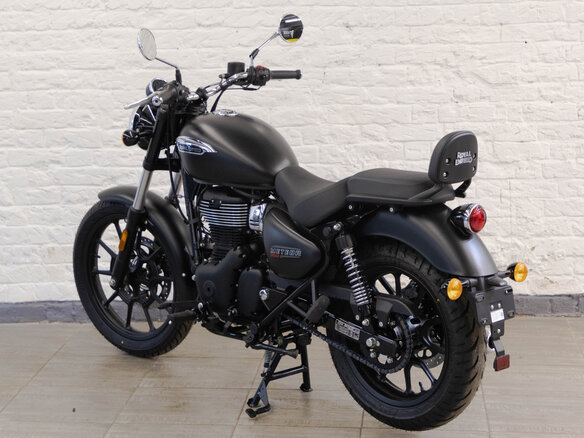 2026 Royal Enfield Meteor, чёрный, 510000 рублей - вид 4