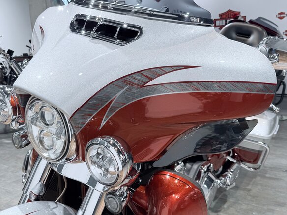 2014 Harley-Davidson CVO Limited, белый, 1699000 рублей - вид 18